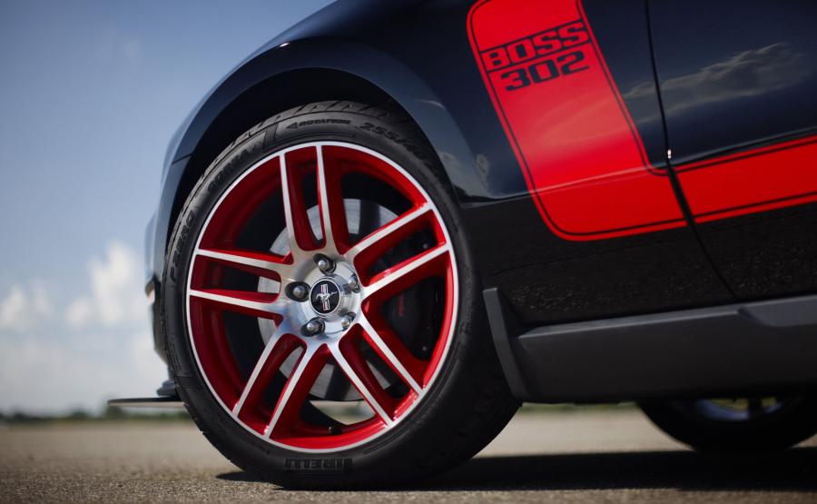  Ford Mustang Boss 302 2012 года  (фото 149 из 208)